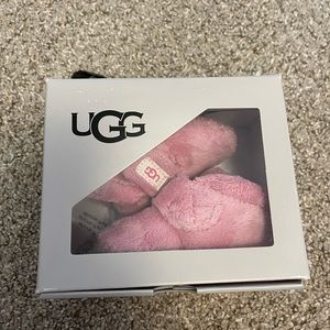 Baby Uggs size 02/03